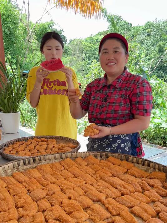 夏天正是做干渣肉的季节,做出来干香软糯,肥而不腻