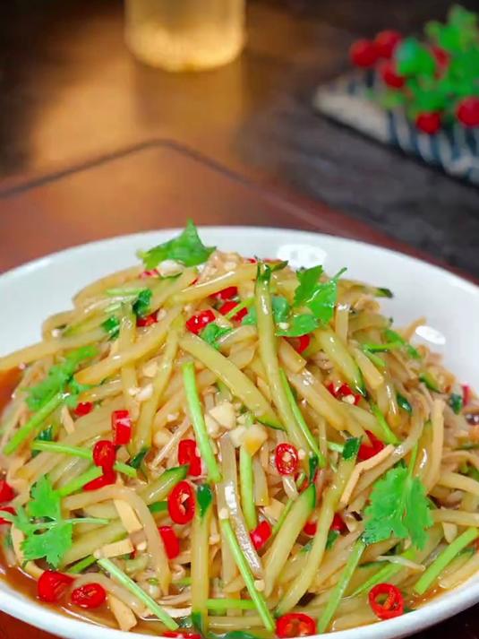 这个大拌菜是我减脂期最爱吃的掉秤神器