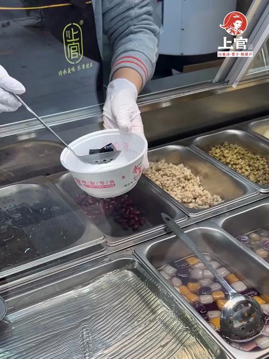上官四果汤:新鲜现做现煮的 食材优质、现做的才会新鲜