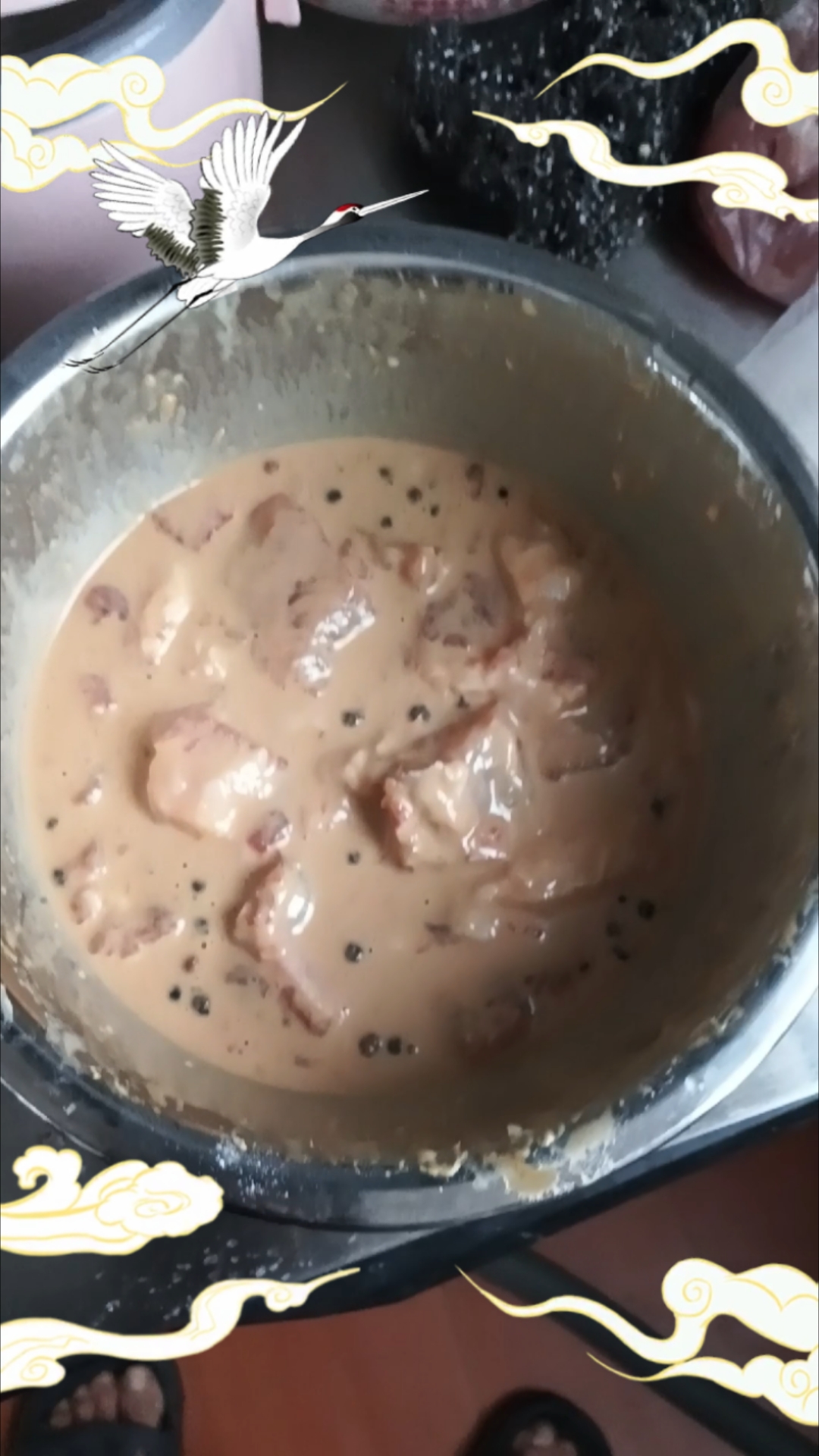 教你用最快的方法吃到油炸排骨云南叫炸酥肉。