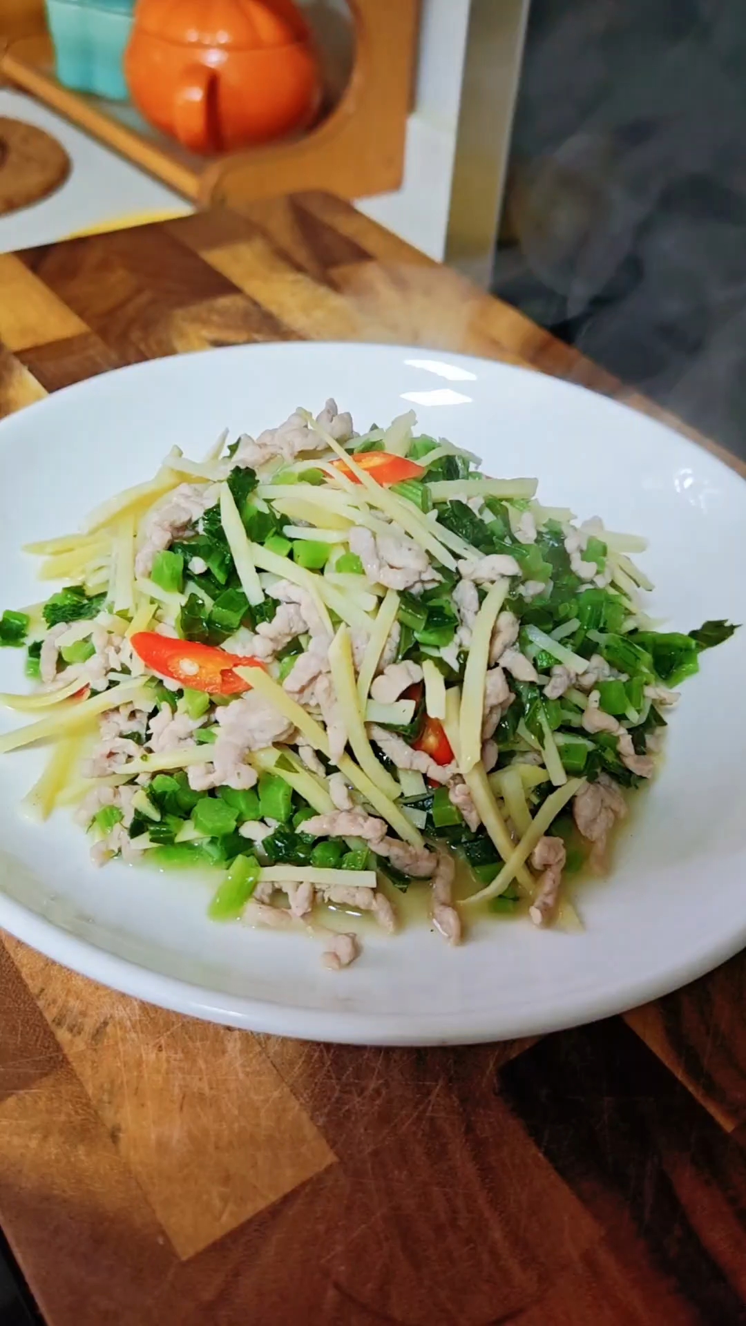 咸菜冬笋炒肉丝，好吃