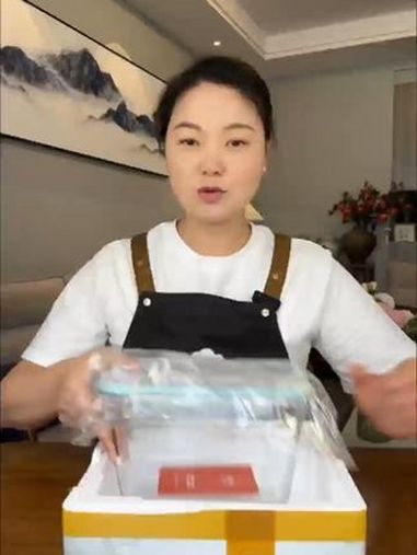 大容量 玻璃密封盒 耐冷耐热可进微波炉加热,腌泡菜鸡爪。冰镇酸梅汤绿豆汤都行!质量嘎嘎好很
