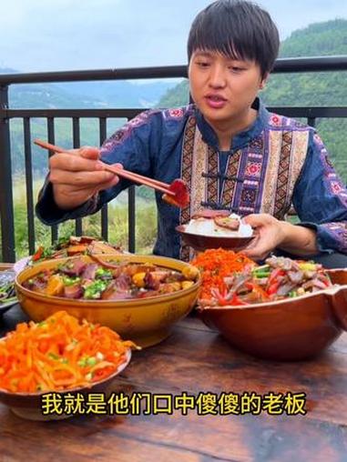 浓浓的腊香味,粮食土猪肉小火慢熏,肥而不腻瘦而不柴,越嚼越香,腊肉是一种情怀 #腊肉 #农