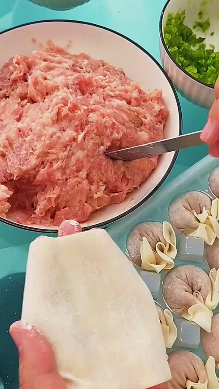 皮薄馅大的馄饨包法