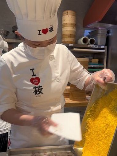 美食分享 手工制作 黄米凉糕 西贝美好生活 女厨师