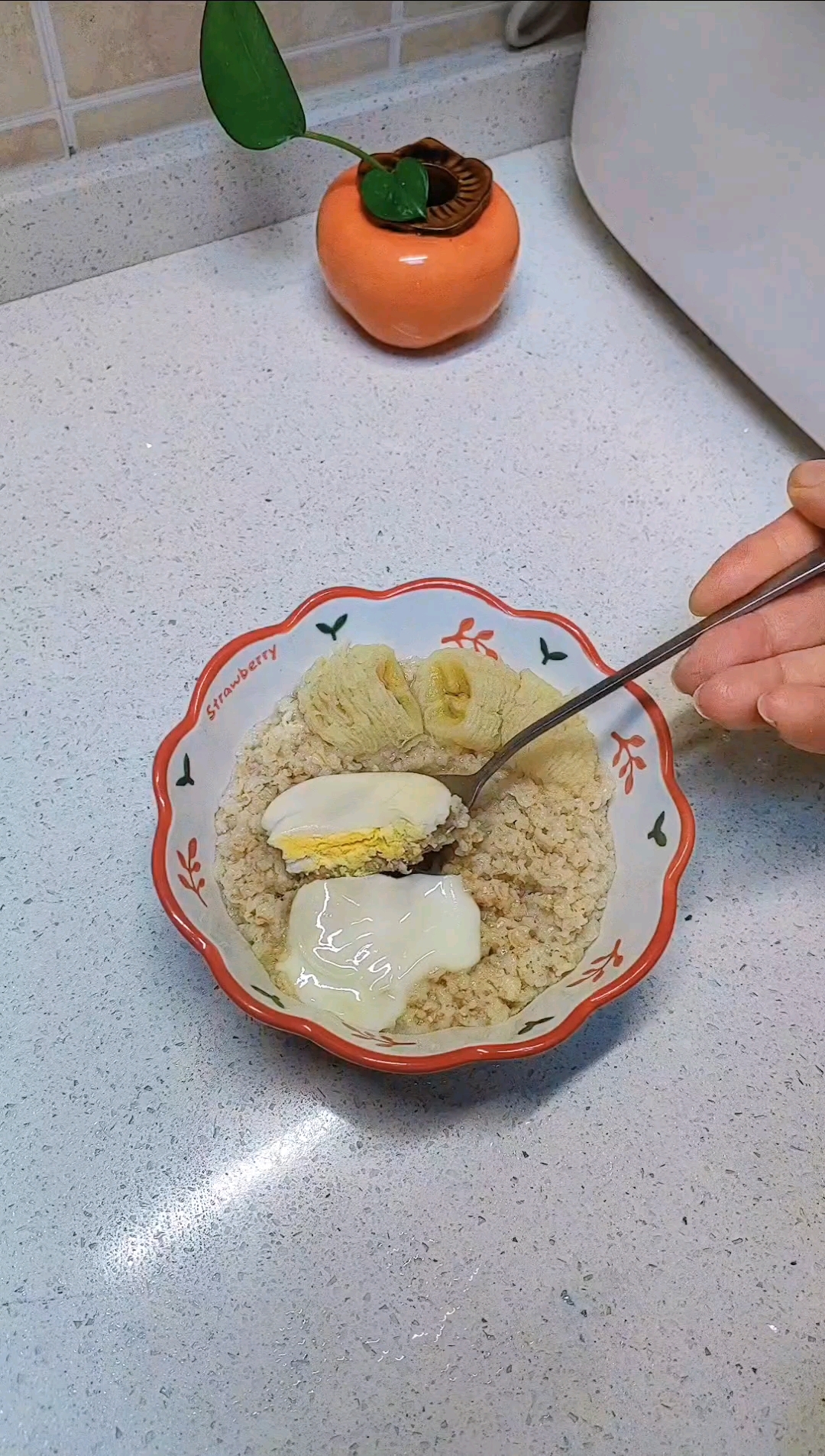 减肥的第42天～打卡减脂早餐,香蕉鸡蛋蒸燕麦超好吃,强烈推荐