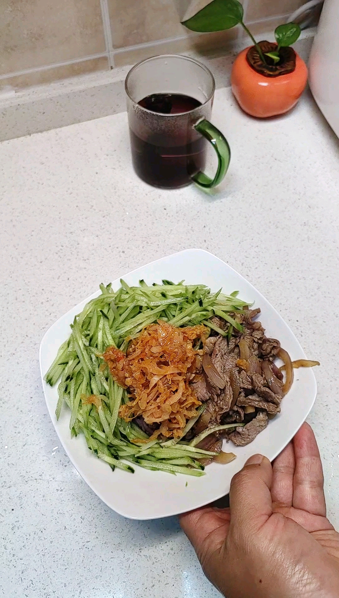 减肥的第68天～好吃又低卡的东北烤酸菜牛肉拌饭