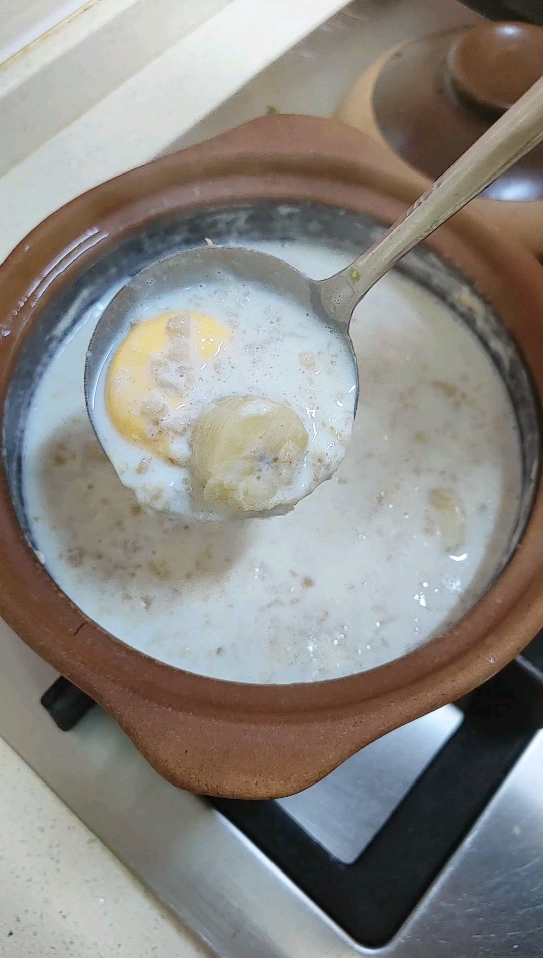 减肥的第54天～打卡减脂早餐,膳食纤维满满的香蕉鸡蛋燕麦牛奶