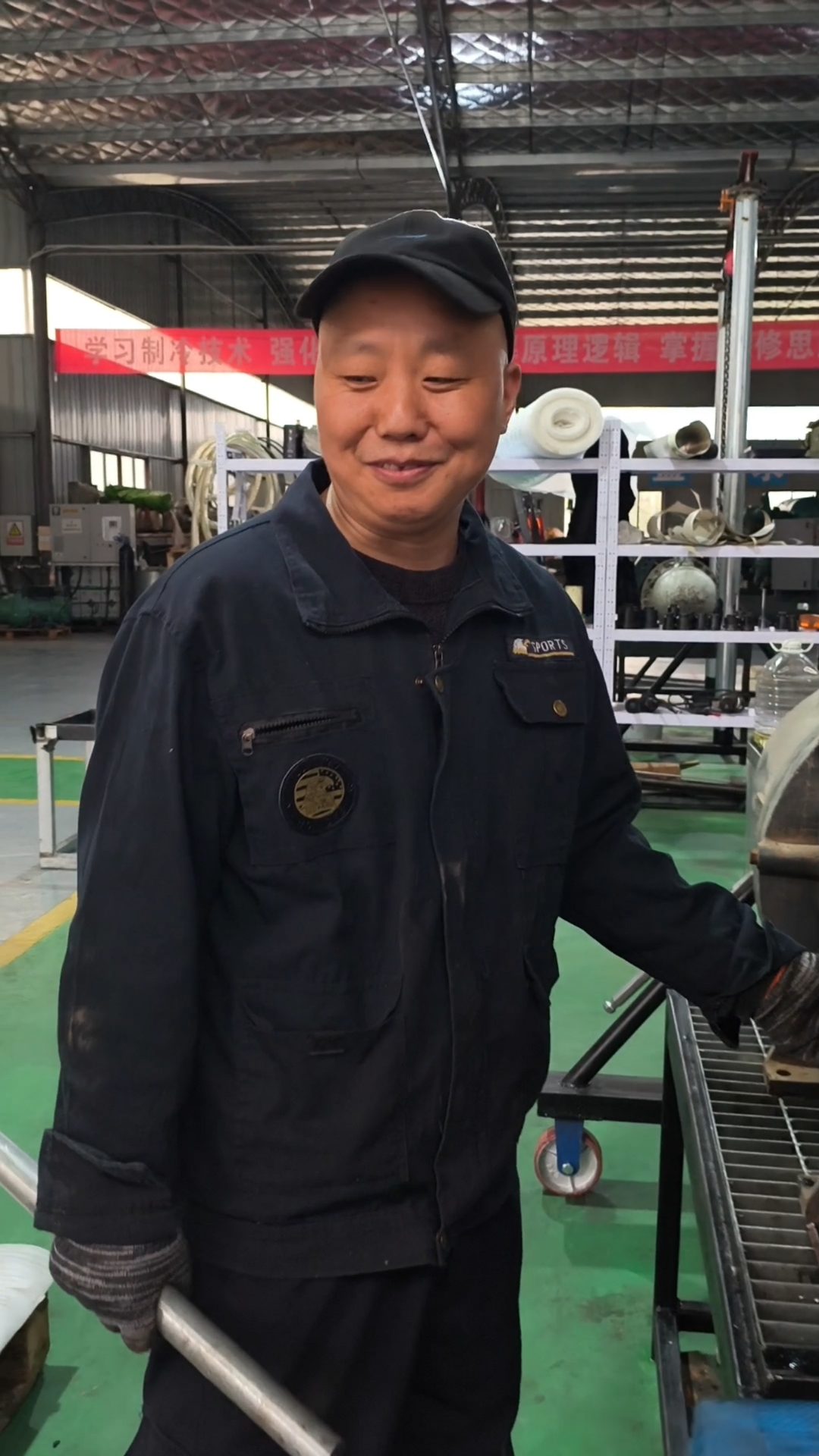 拆解汉钟双螺杆压缩机,南京千里冰封杨工来指导,亲自动手维修