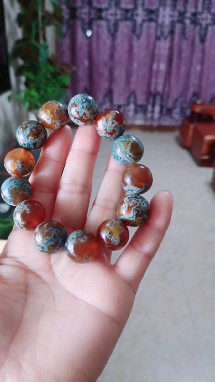 阜新红油水草玛瑙,真是太美了