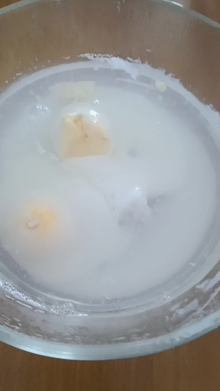 微波炉煮荷包蛋。