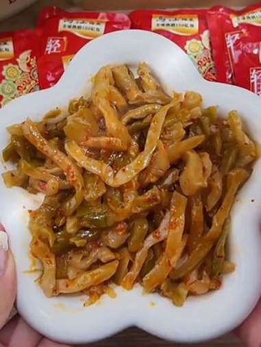 别再乱买咸菜！乌江榨菜老品牌，品质有保障，吃着超放心 咸菜选购攻略 乌江榨菜 国民信赖品牌