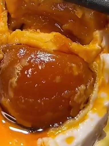 熟双黄咸鹅蛋烤鹅蛋流油网红低盐正宗新鲜咸香即食流心红太阳 好吃到停不下来 咸鹅蛋 下饭神器