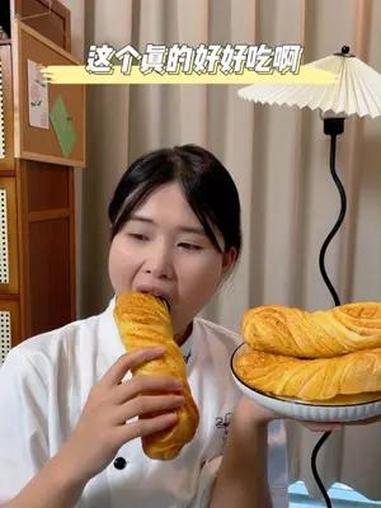 夏天来个清爽微甜的面包真是太爽了!D 左烘右焙面包 早餐吃什么 面包 好吃到停不下来 软糯
