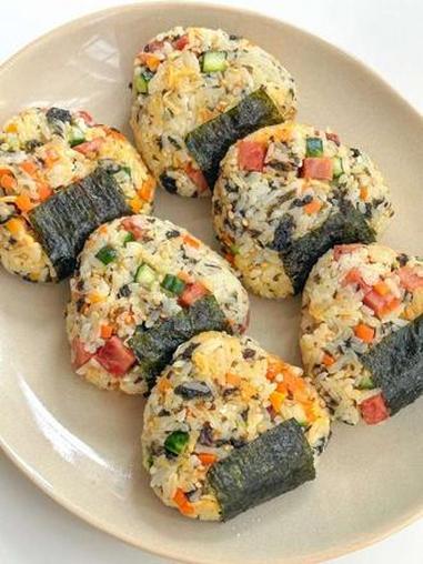 啊啊啊啊啊啊！我终于会做寿司饭团啦#饭团#美食教程#我的厨房日记#早餐#早餐吃什么