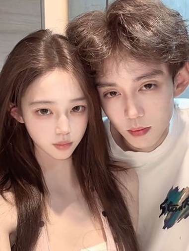 快立秋啦，是谁把秋天的第一杯奶茶染上头了？情侣发色 在家染发 焦糖奶茶