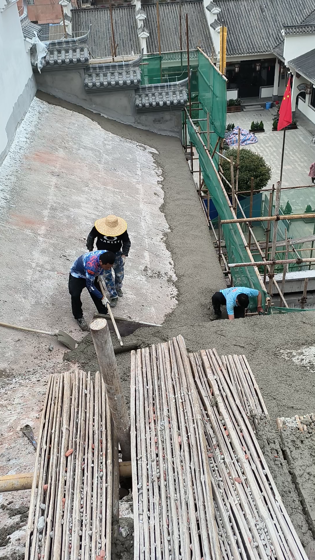 美丽的春天里徽派四合院施工现场