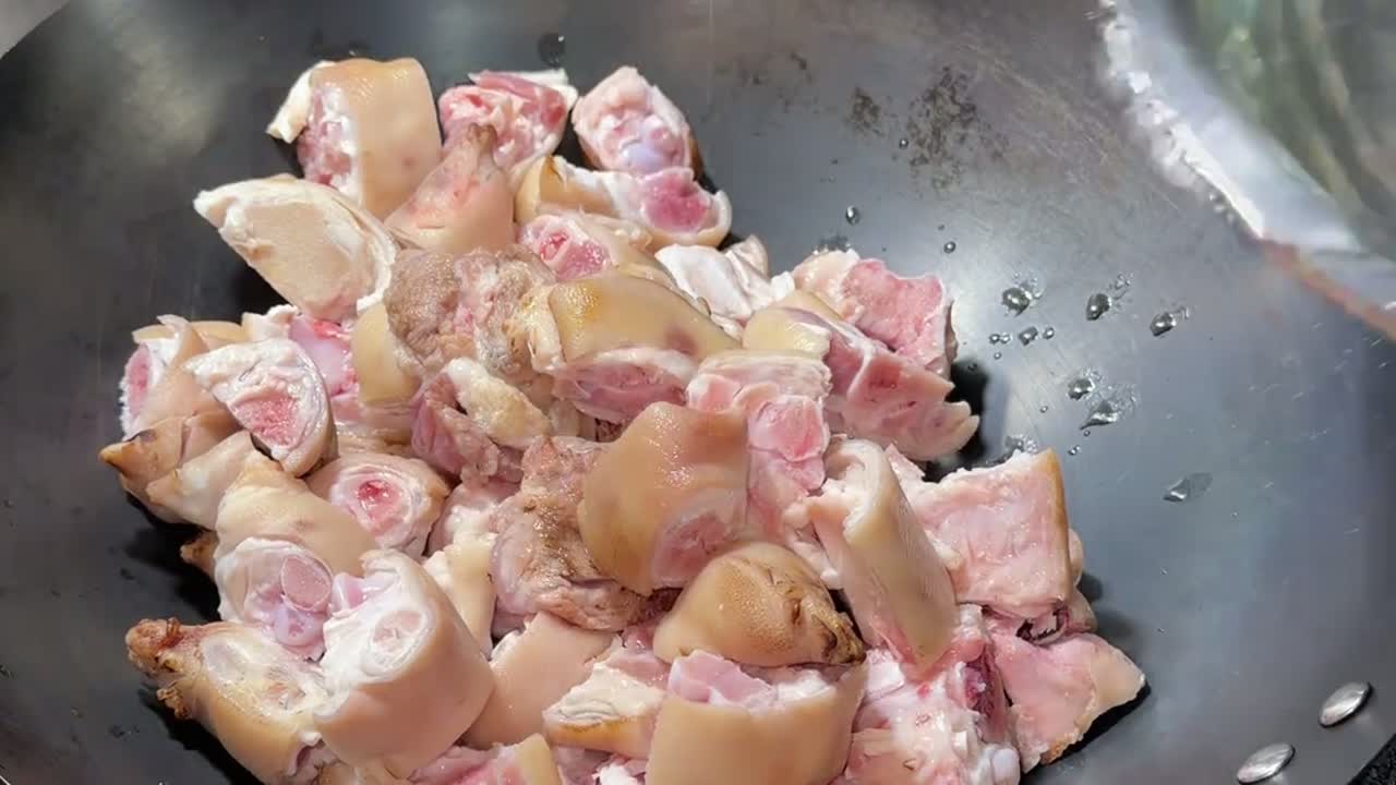 口味猪脚的家常做法教程年夜饭菜谱 家常菜教程 口味猪脚 美食