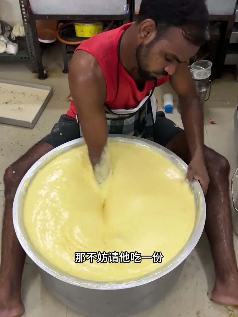 印度手工制作蒸蛋糕的教程