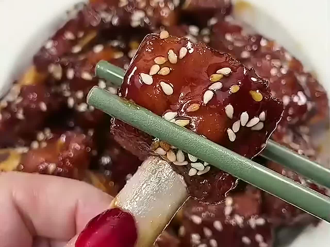 糖醋排骨这样做，简单又好吃，一上桌就光盘，太香了