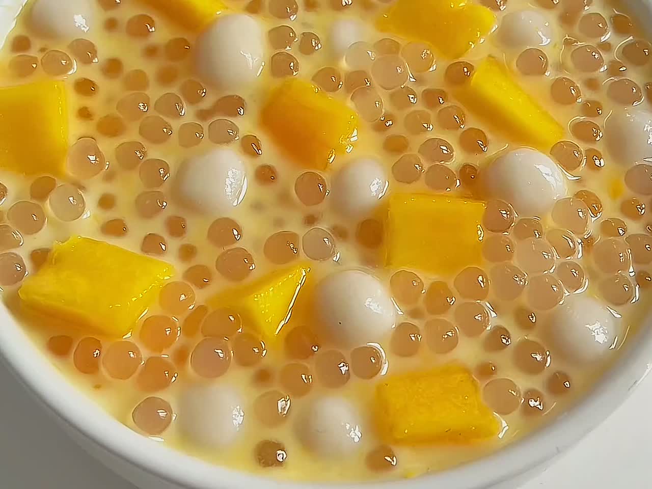 147. 芒果季多芒小丸子奶茶换成它真的巨好喝