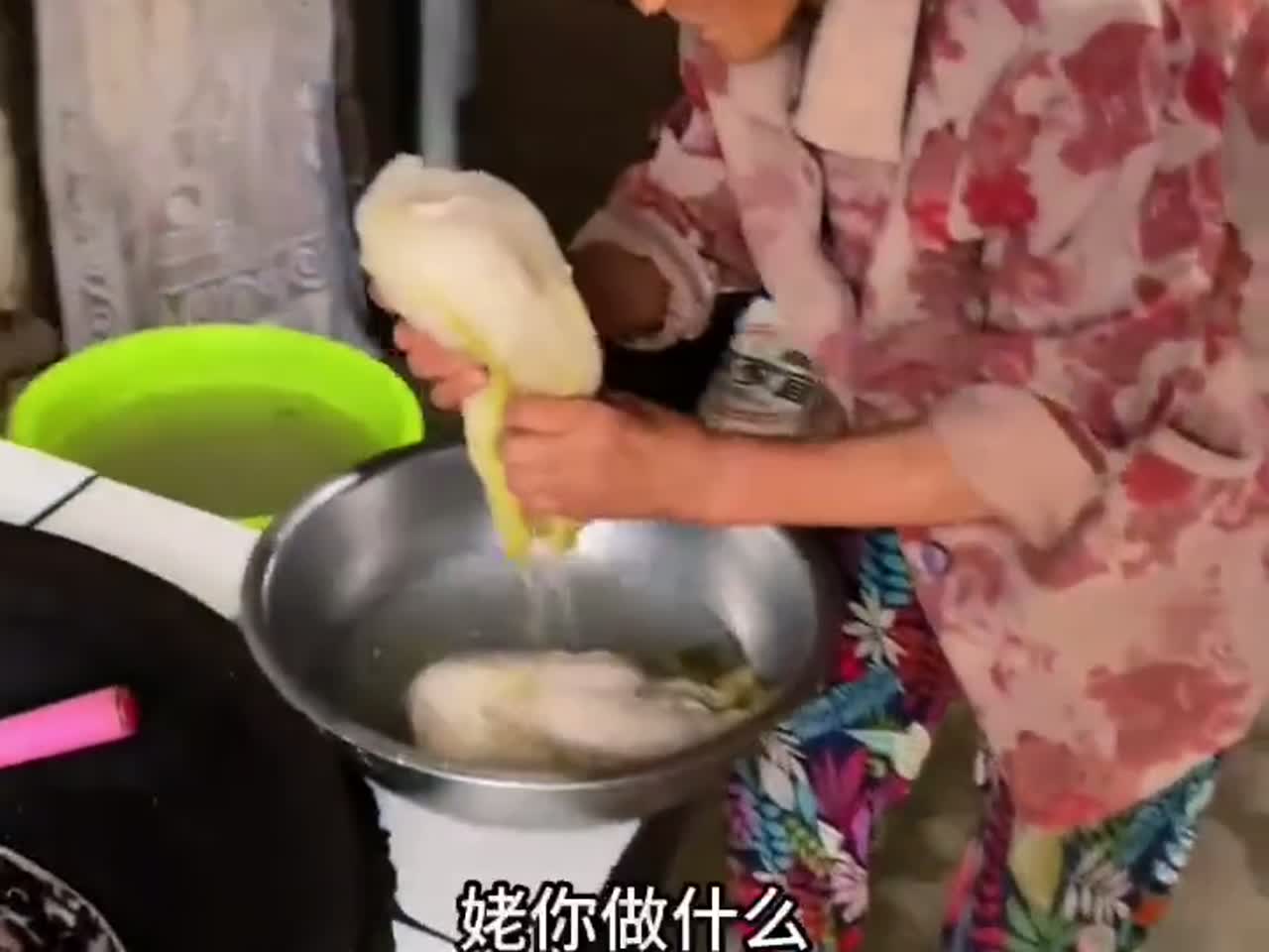 也只有东北吃的家常自制美味包菜饼，简单易学！