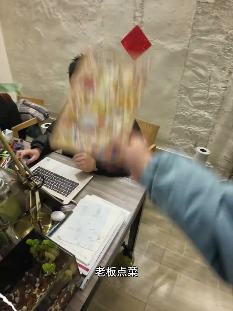 大贵州黑暗料理凉拌鸡血来啦！