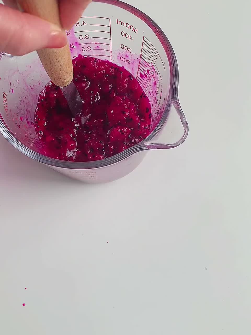 春日限定樱花水饺，红心火龙果就可以调出来的颜色，太少女心了。