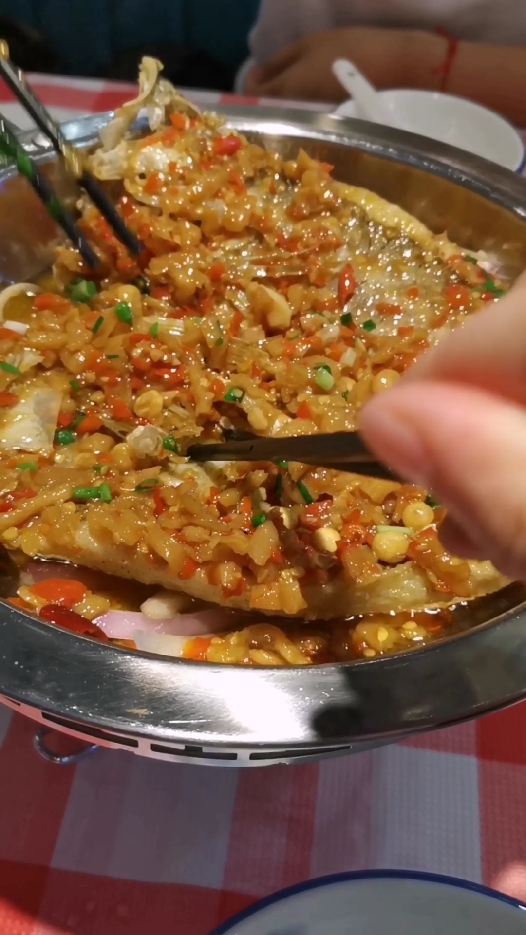 来吃南昌大饭店的招牌油浸鱼!