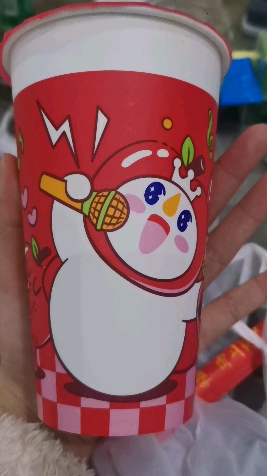 来喝蜜雪冰城的黑糖珍珠撞奶!