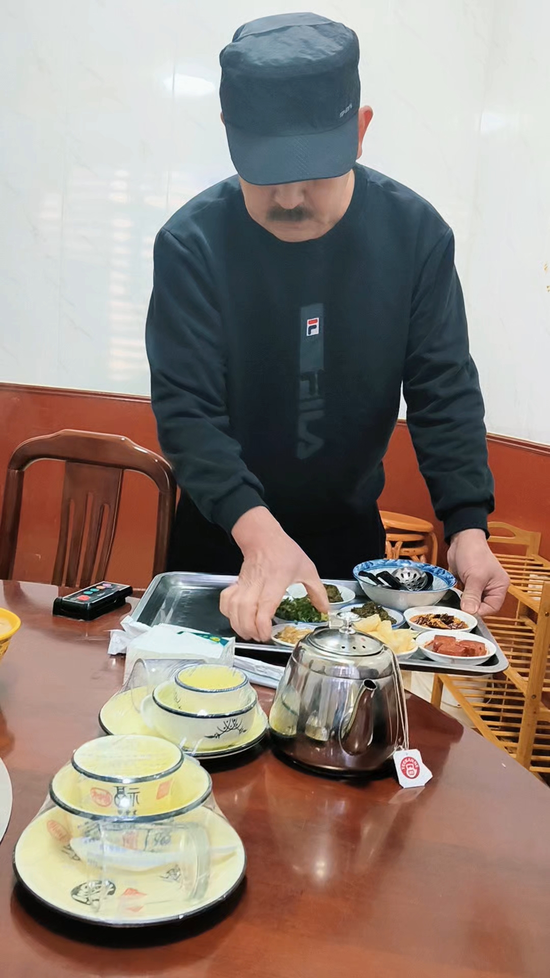 赵县铜锅涮羊肉体验北派火锅做派,京味铜锅、清汤鲜切、麻酱提味