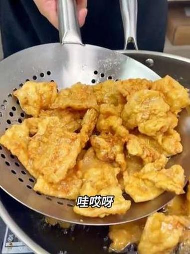 五花肉新吃法！#厨房新手也能做的年夜饭 #脆皮五花肉 #年夜饭 #妈呀太香了 #猪肉新吃法