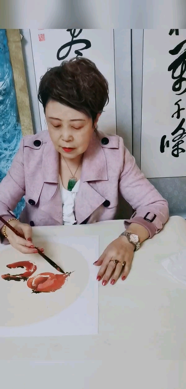 田秀珍院长画《石榴》大力弘扬中华文化艺术,让中国书画走向世界