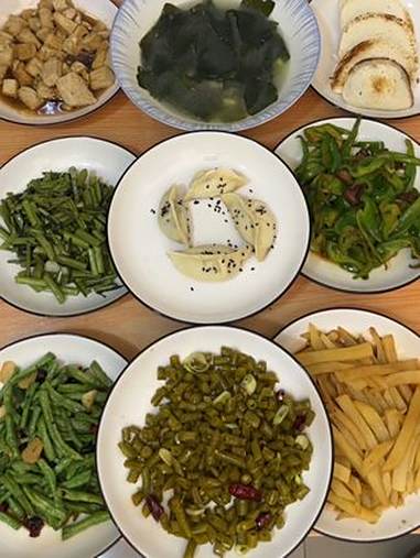 一个月200块生活费，用一块五花肉做了八菜一汤 好好吃饭 家常菜