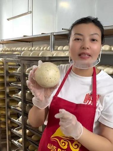 麦香十足，暄软全麦馒头出锅啦#馒头 #全麦 #非遗 #王哥庄大馒头