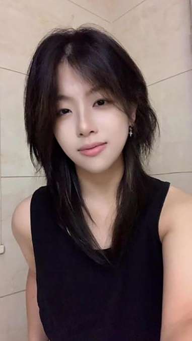 喵喵喵 鲻鱼头 短发女生 少年感
