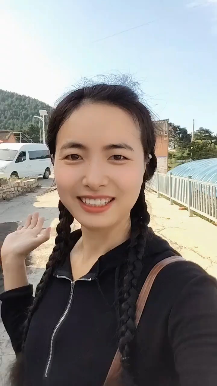 参观山西长治壶关清泉村蔬菜大棚基地