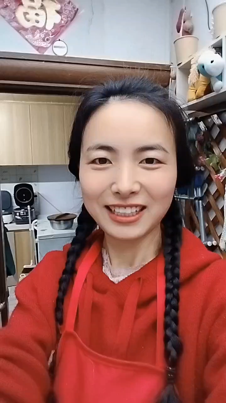 香菜猪肉饺子真的是饺子界的神！太好吃了！