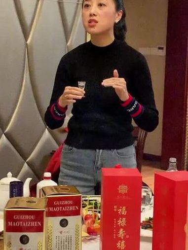 成年人不开心的真实表情!上热门 成年人不开心的真实表情!酒水搬运工 欢乐表情包入口 表情包