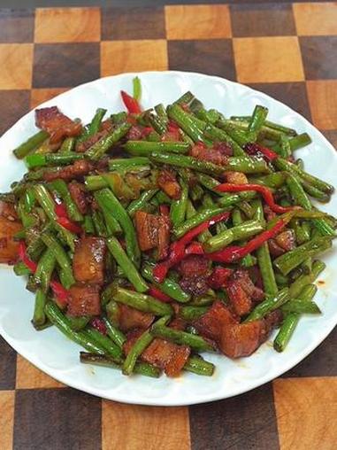 豆角炒肉 豆角炒肉是先炒豆角还是先炒肉，今天就把好吃下饭的做法分享给大家#豆角炒肉 #家常