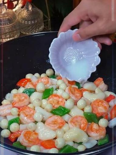 #荷塘三宝 #小炒菜 #荷塘小炒 #家常菜 #新鲜采摘