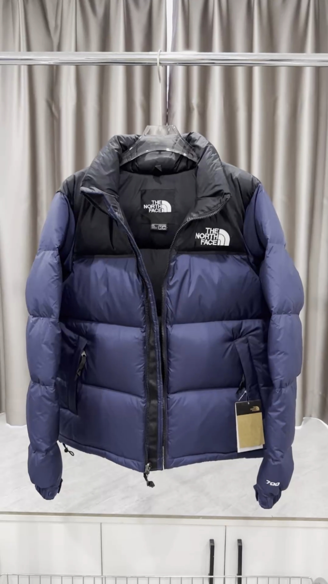 北面经典时尚面包服,充绒量足,冬季御寒神器