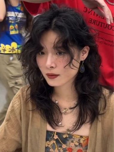 方圆脸姐妹一定要尝试这款嬉皮士卷发 狼尾鲻鱼头 免打理烫发自然吹干效果 剪发前vs剪发后 