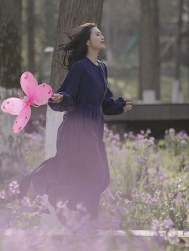 紫色的油菜花你见过吗?油菜花的季节 春天的色彩 油菜花 早春穿搭