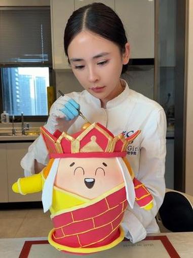 蛋糕唐僧骑马咚那个咚……#西游记 #唐僧骑马咚那个咚 #抖音美食推荐官
