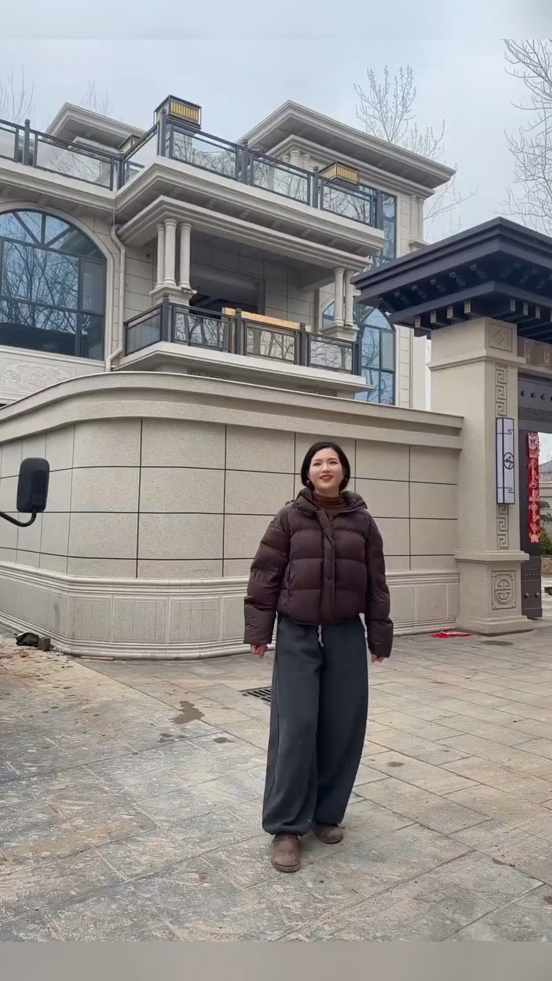 回村盖了这栋新中式别墅，亲戚看了都不敢随便串门了
