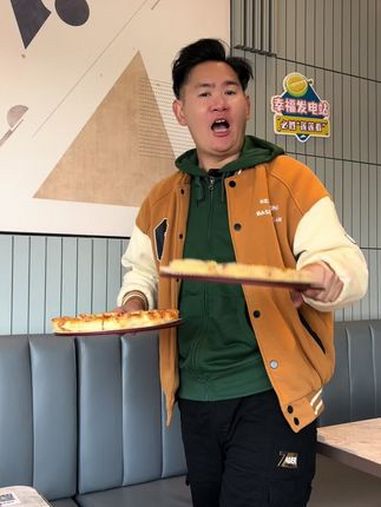 必胜客29.9就能吃到两个披萨了 必胜客 披萨买一送一 好吃的披萨推荐 必胜客抖音团购 必