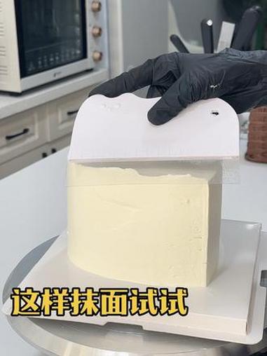 #蛋糕 #生日蛋糕 #做蛋糕 #蛋糕抹面 视频同款左下角