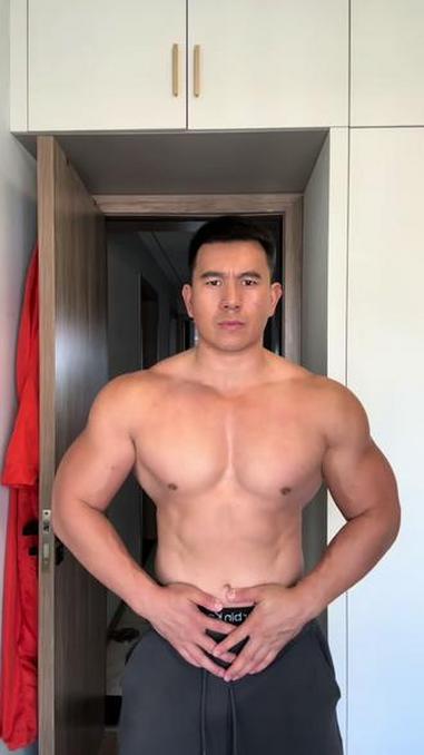 这场孤独的修行,无关他人,只为找回那个更年轻的自己 健身 日常vlog 肌肉男养成中 你的