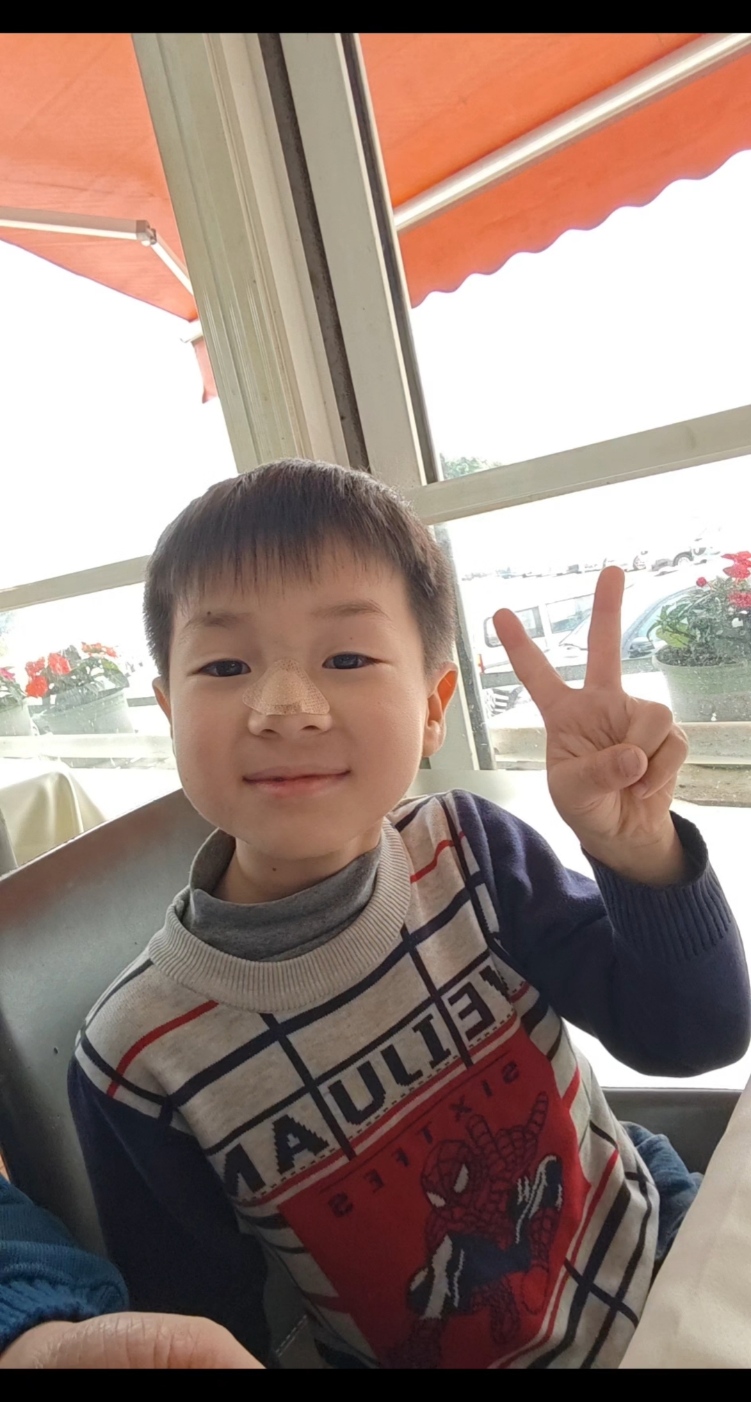 公公话今年唔可用蛋糕,姨妈牌超级大汉堡包上#生日文案